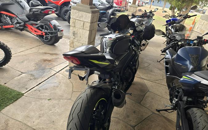 2023 SUZUKI GSXR1000R CA