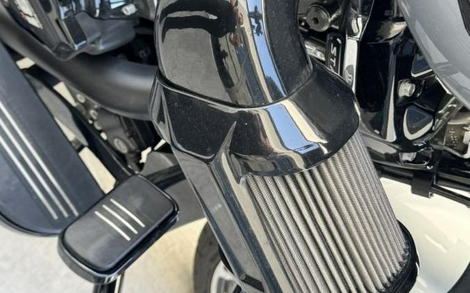 2024 Harley-Davidson® FLTRX - Road Glide®
