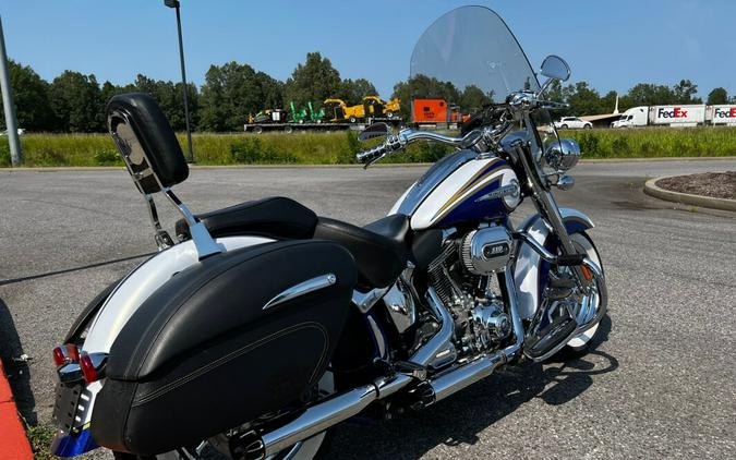 2014 Harley-Davidson CVO Softail Deluxe White Gold Pearl & Deep