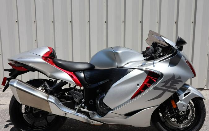 2022 Suzuki Hayabusa Review: Hypersport Track Time!