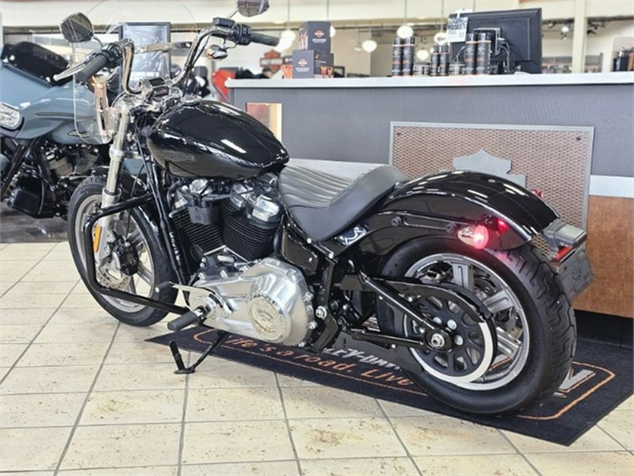 2022 Harley-Davidson Softail Standard