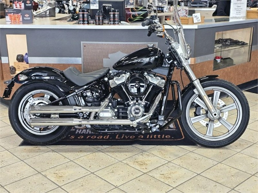 2022 Harley-Davidson Softail Standard