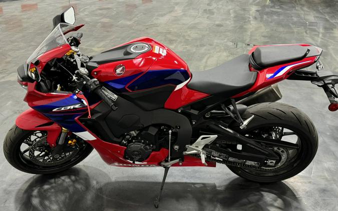 2022 HONDA CBR