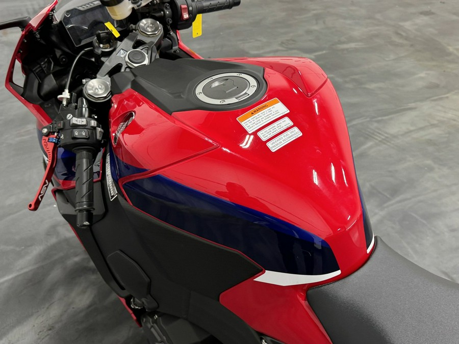 2022 HONDA CBR