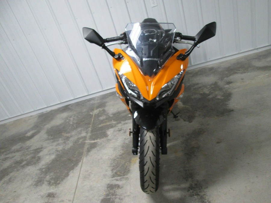 2019 Kawasaki Ninja® 650 ABS Candy Orange/Metallic Spark Black