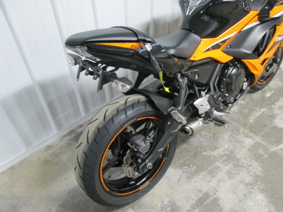 2019 Kawasaki Ninja® 650 ABS Candy Orange/Metallic Spark Black