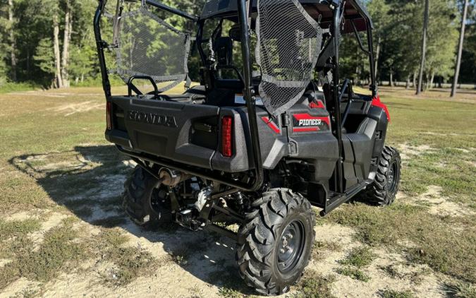 2019 Honda Pioneer 700-4