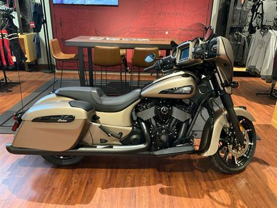 2024 Indian Motorcycle Chieftain® Dark Horse® Icon with PowerBand Audio Package