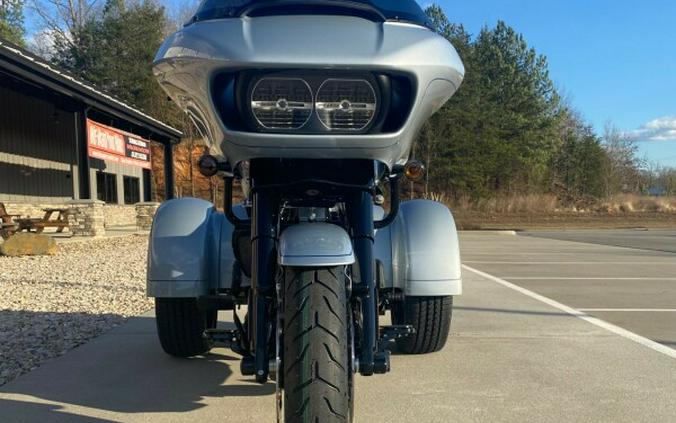 2024 Harley-Davidson Road Glide 3 Atlas Silver Metallic – Black Finish