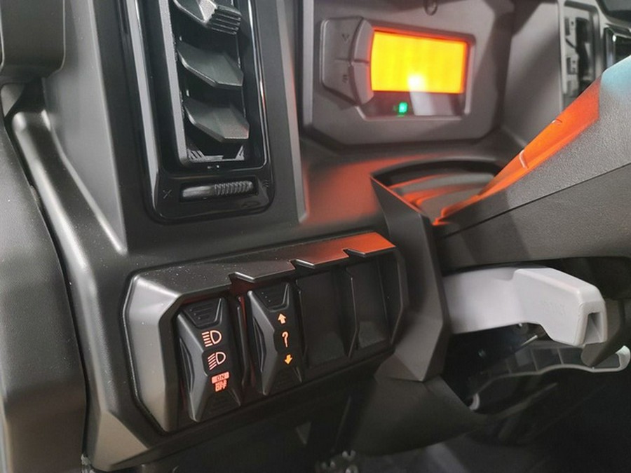 2026 Can-Am Defender MAX LONE STAR CAB HD11