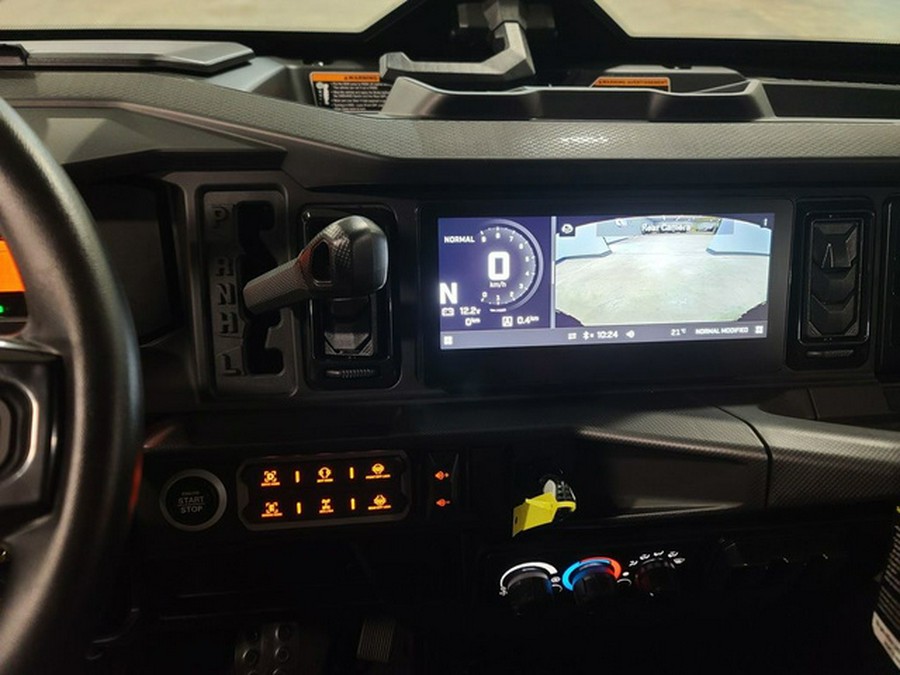 2026 Can-Am Defender MAX LONE STAR CAB HD11