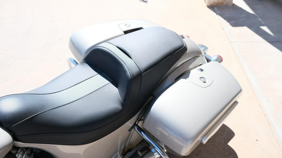 2022 INDIAN MOTORCYCLE CHIEFTAIN LIMITED SILVER QUARTZ MTLC 49ST
