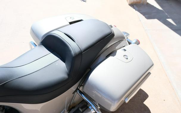 2022 INDIAN MOTORCYCLE CHIEFTAIN LIMITED SILVER QUARTZ MTLC 49ST