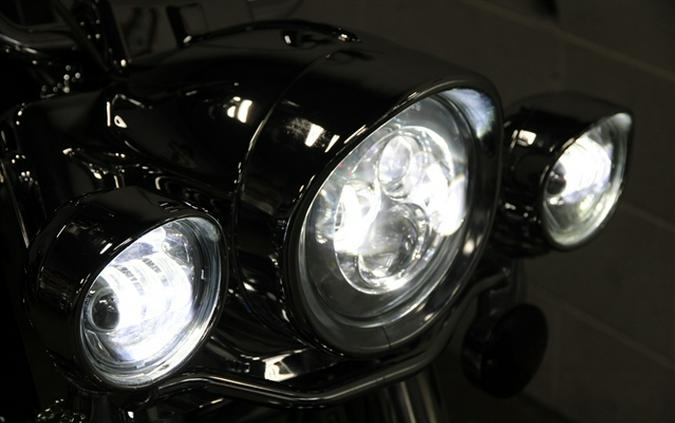 2011 HARLEY DAVIDSON Road King Classic