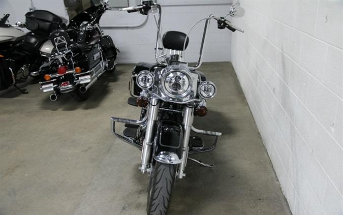 2011 HARLEY DAVIDSON Road King Classic