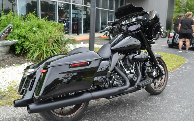 2023 Harley-Davidson Street Glide - FLHXST