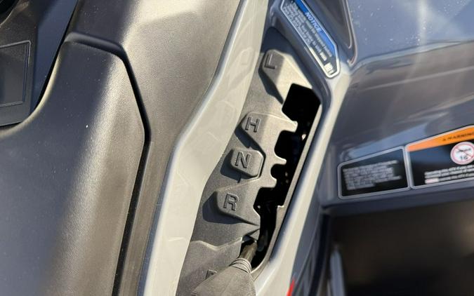 2026 Can-Am® Outlander X mr 700