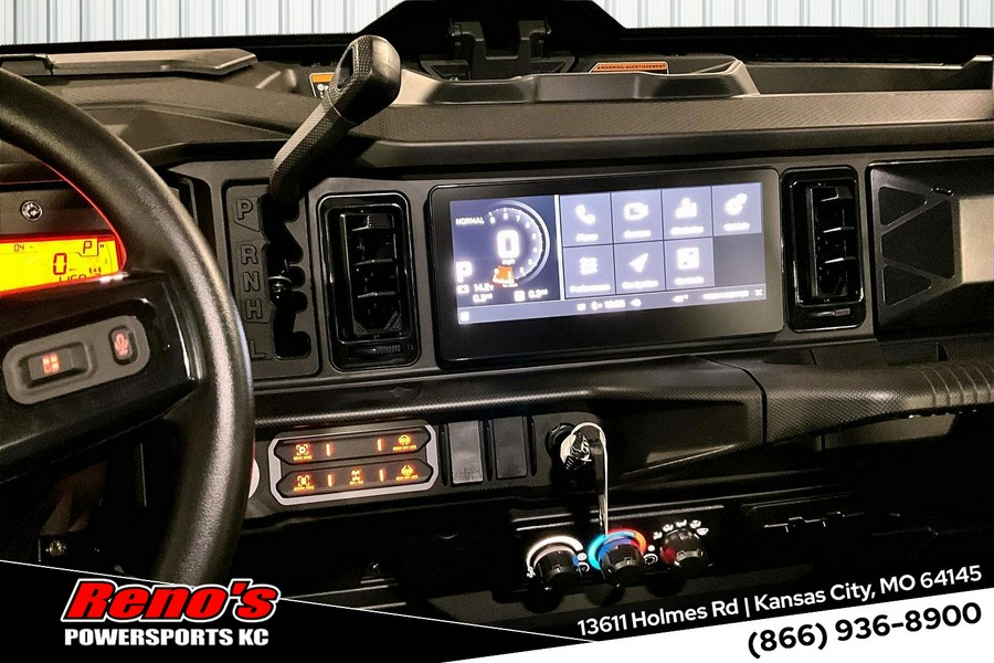 2026 Can-Am Defender MAX XT CAB HD11