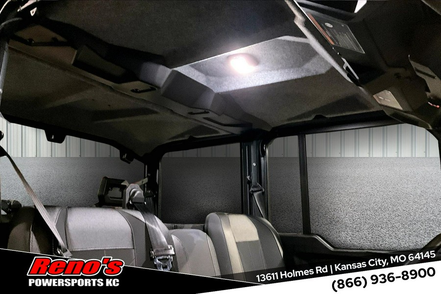 2026 Can-Am Defender MAX XT CAB HD11