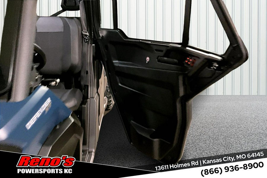 2026 Can-Am Defender MAX XT CAB HD11