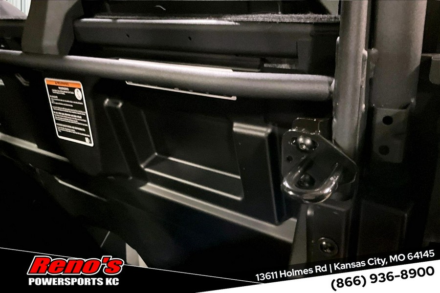 2026 Can-Am Defender MAX XT CAB HD11