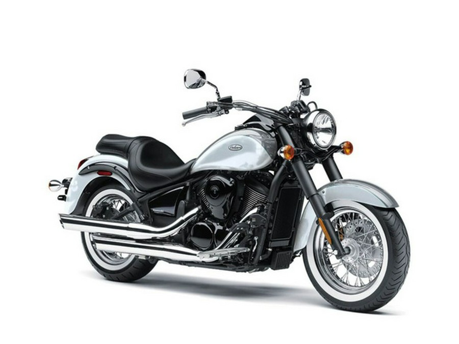 2024 Kawasaki Vulcan 900 Classic