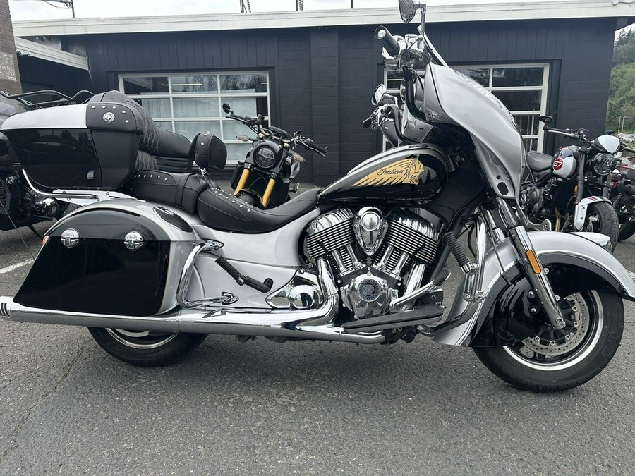 2017 Indian Motorcycle® Chieftain® Star Silver Over Thunder Black