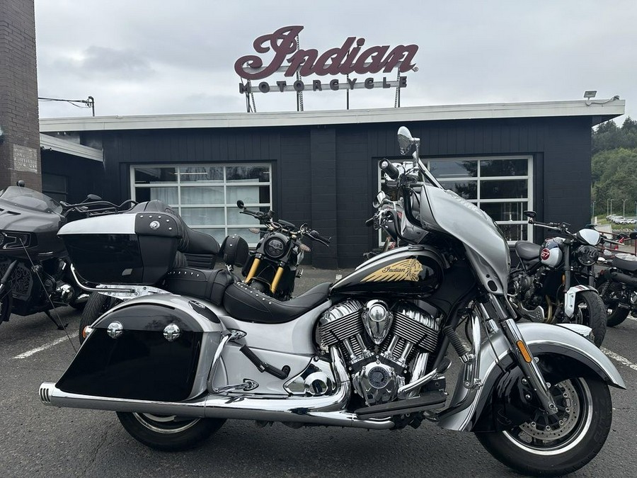 2017 Indian Motorcycle® Chieftain® Star Silver Over Thunder Black