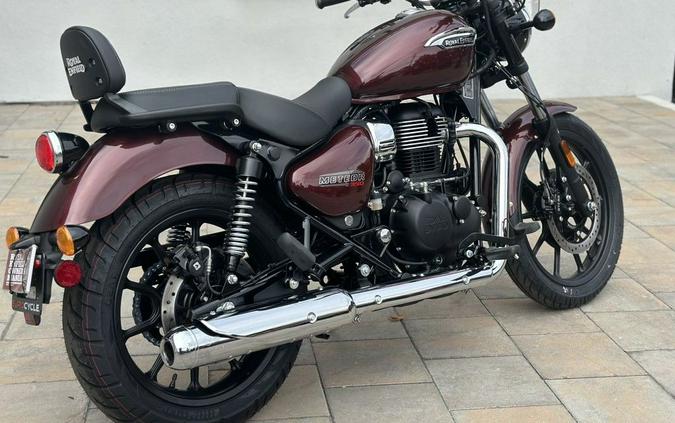 2023 Royal Enfield Meteor 350 Stellar Red