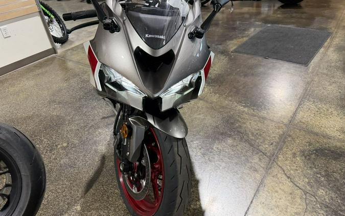 2025 Kawasaki Ninja® ZX™-6R ABS