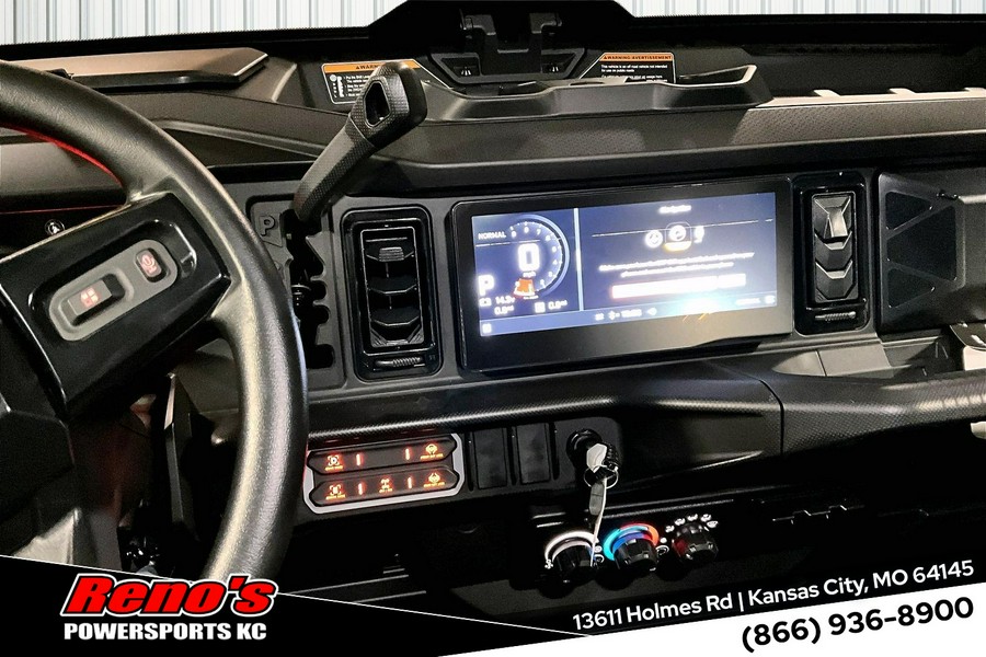 2026 Can-Am Defender MAX XT CAB HD11