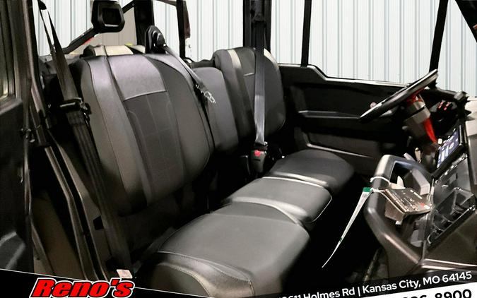 2026 Can-Am Defender MAX XT CAB HD11