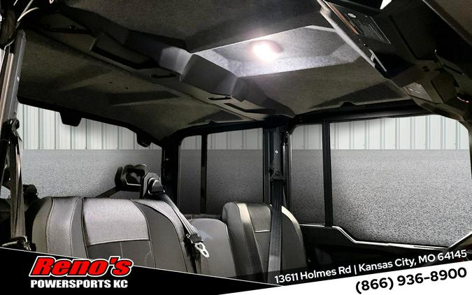 2026 Can-Am Defender MAX XT CAB HD11