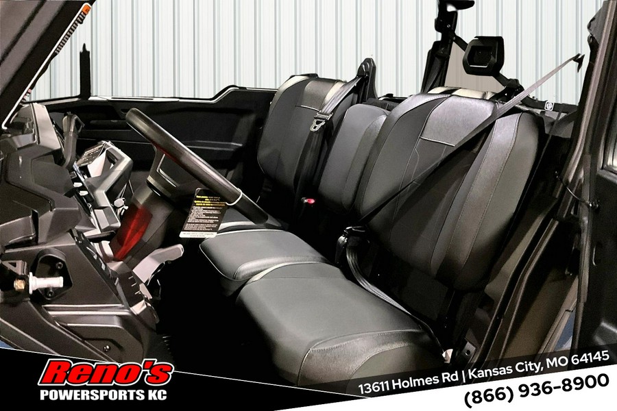 2026 Can-Am Defender MAX XT CAB HD11