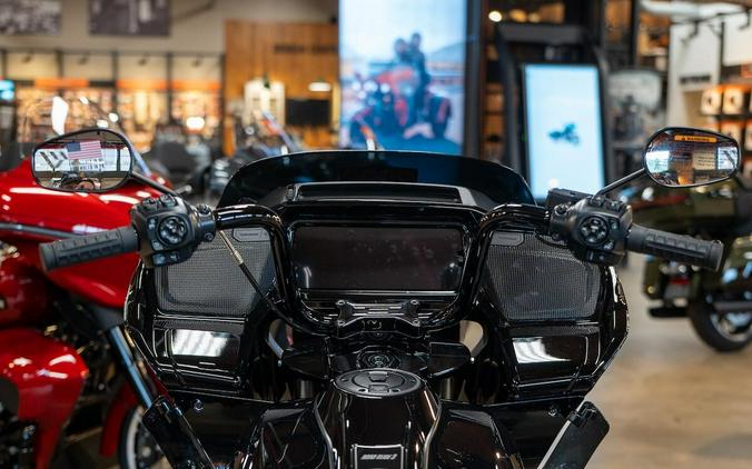 Harley-Davidson® Road Glide 3 2026 FLTRT 34683622 VIVID BLACK