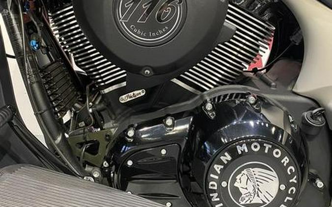 2023 Indian Motorcycle® Roadmaster® Dark Horse® Silver Quartz Smoke