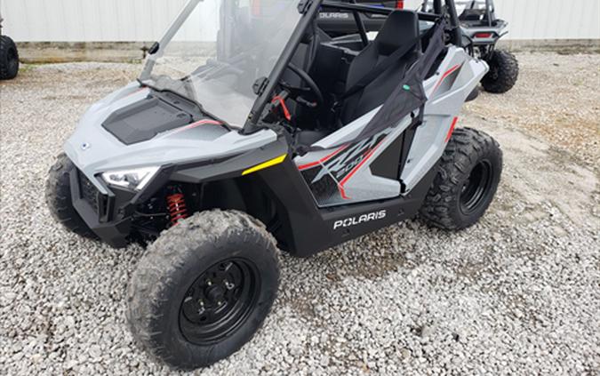 2024 Polaris RZR 200 EFI