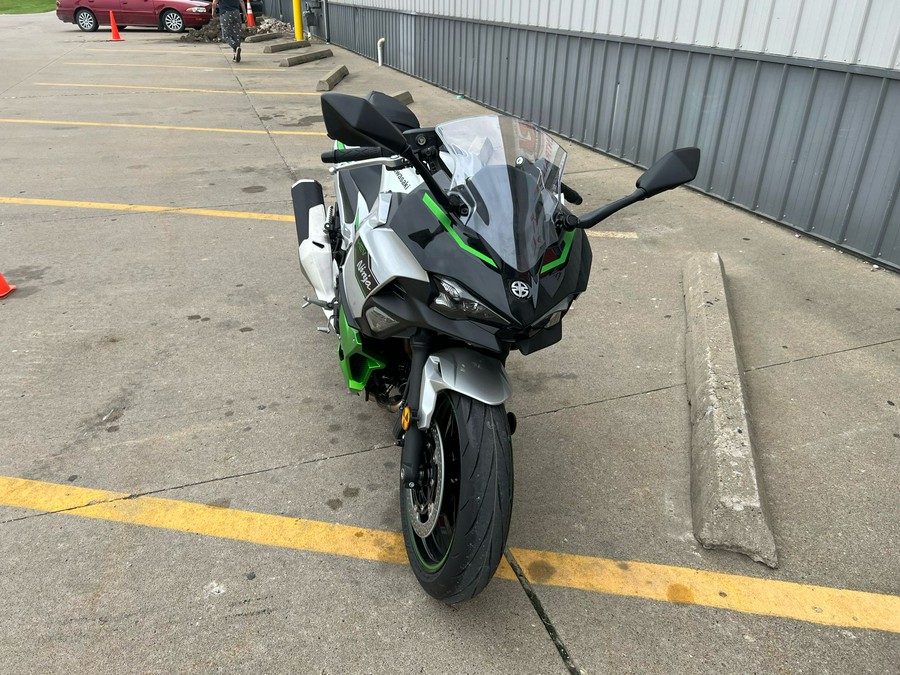 2024 Kawasaki Ninja 7 Hybrid ABS