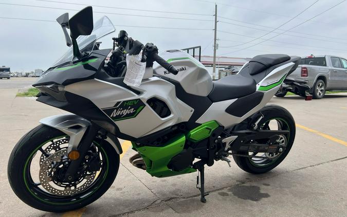 2024 Kawasaki Ninja 7 Hybrid ABS