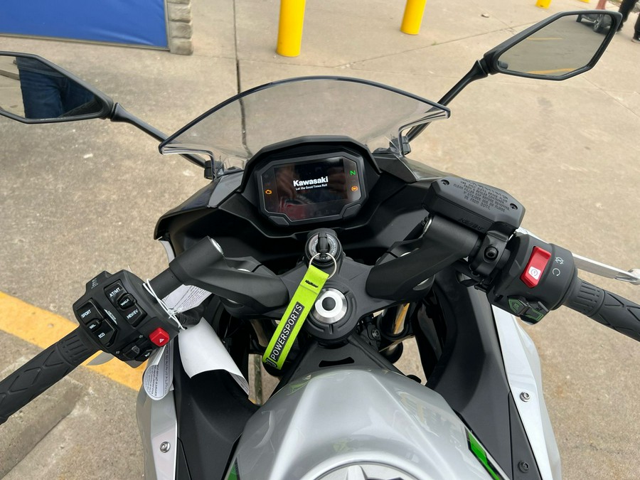 2024 Kawasaki Ninja 7 Hybrid ABS