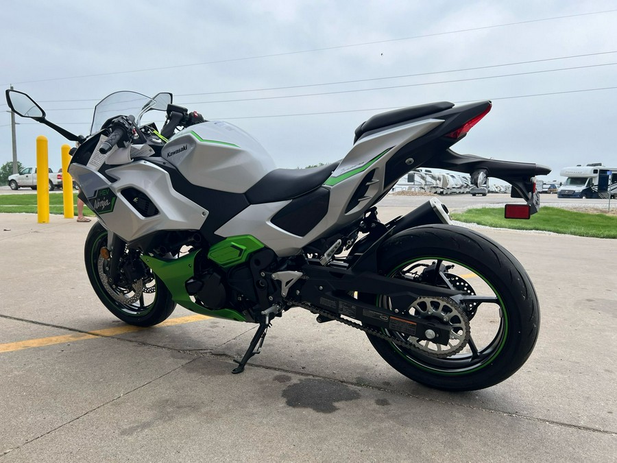 2024 Kawasaki Ninja 7 Hybrid ABS