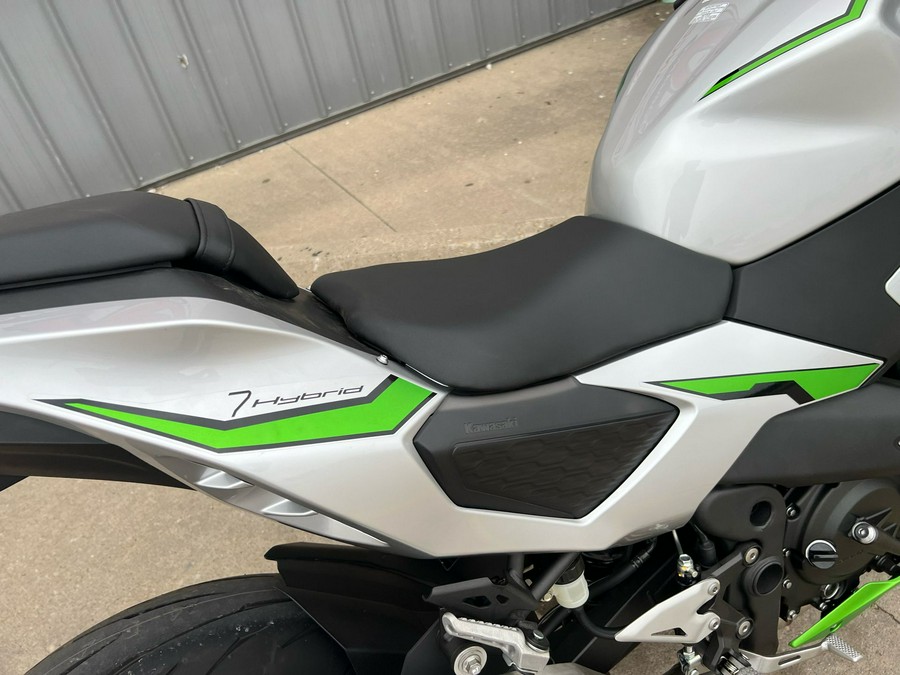 2024 Kawasaki Ninja 7 Hybrid ABS