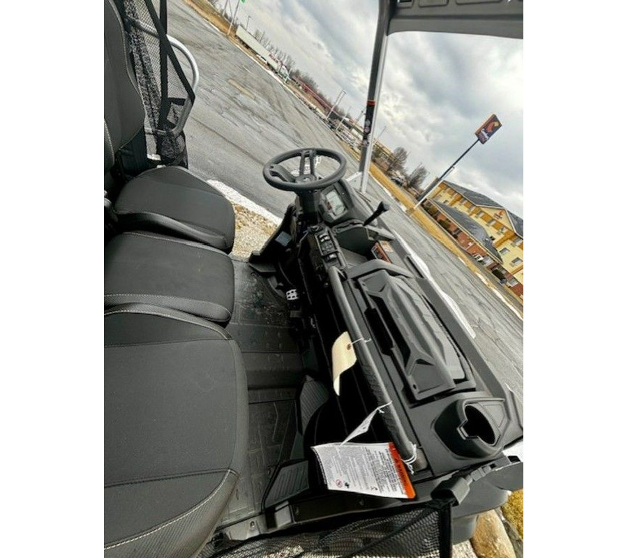 2025 Can-Am® Defender X mr HD10 Hyper Silver & Legion Red