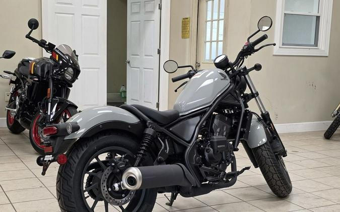 2026 Honda Rebel® 300 E-Clutch