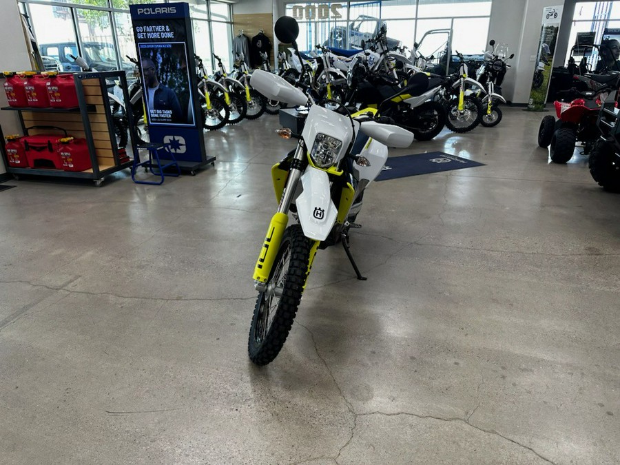 2024 Husqvarna Motorcycles 701 ENDURO