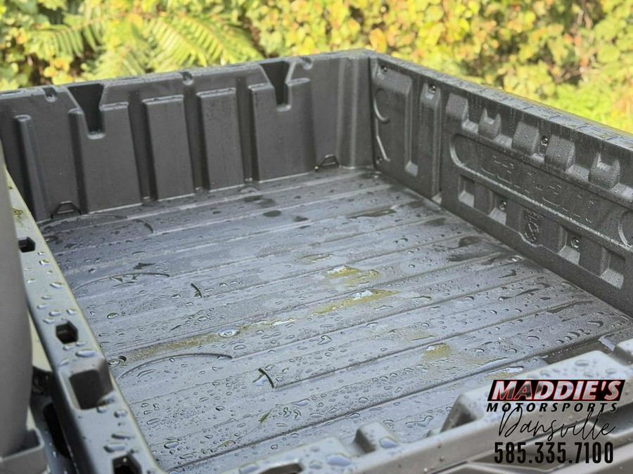 2026 Can-Am Defender DPS CAB