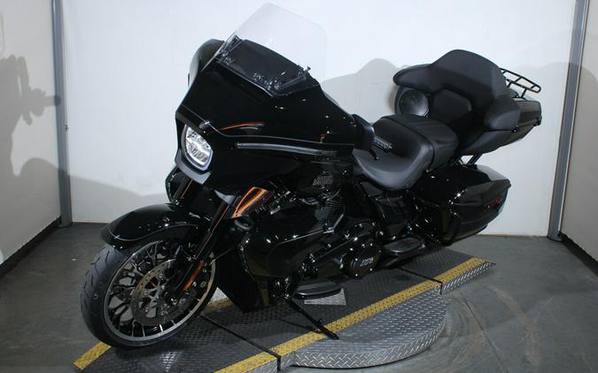 2026 Harley-Davidson Street Glide Limited Grand American Touring FLHXL