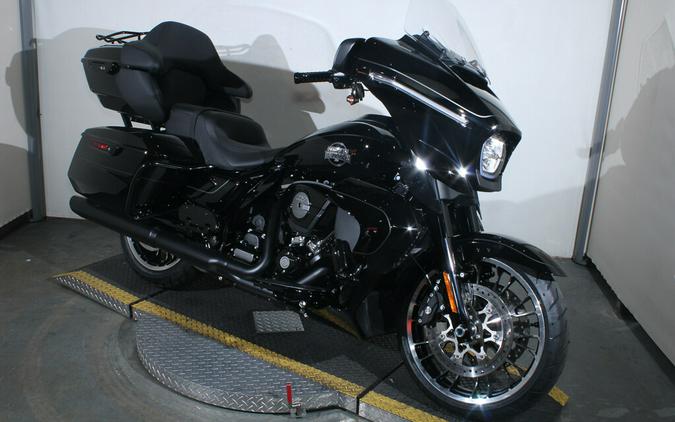 2026 Harley-Davidson Street Glide Limited Grand American Touring FLHXL