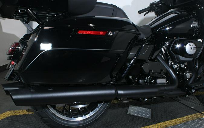 2026 Harley-Davidson Street Glide Limited Grand American Touring FLHXL