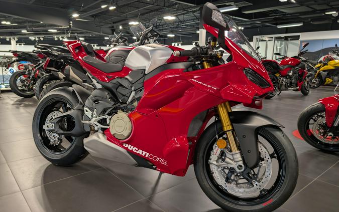 2026 Ducati PANIGALE V4 R